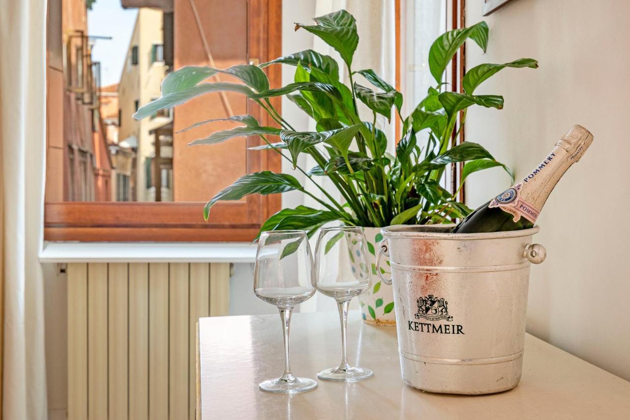 Aparthotel San Luca Flats Venecia Exterior foto